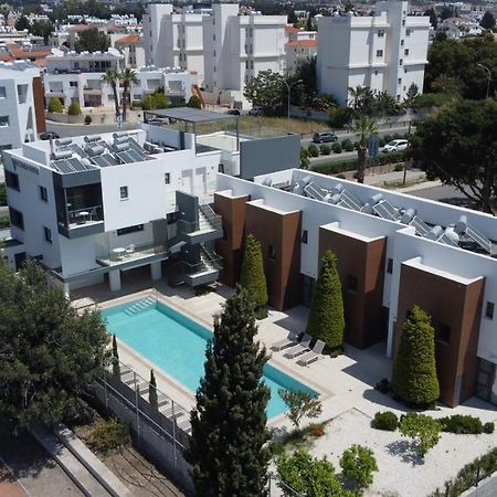 Victoria Suites Pafos Exterior foto