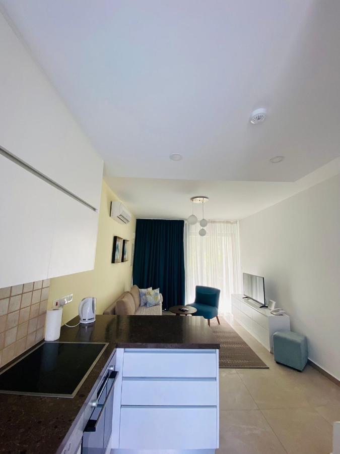 Victoria Suites Pafos Exterior foto